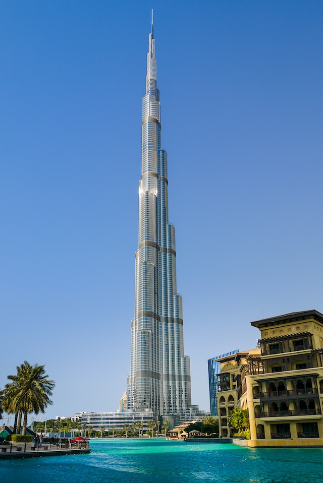 Dubai's Dazzling Delights: Top 5 Must-Visit Attractions